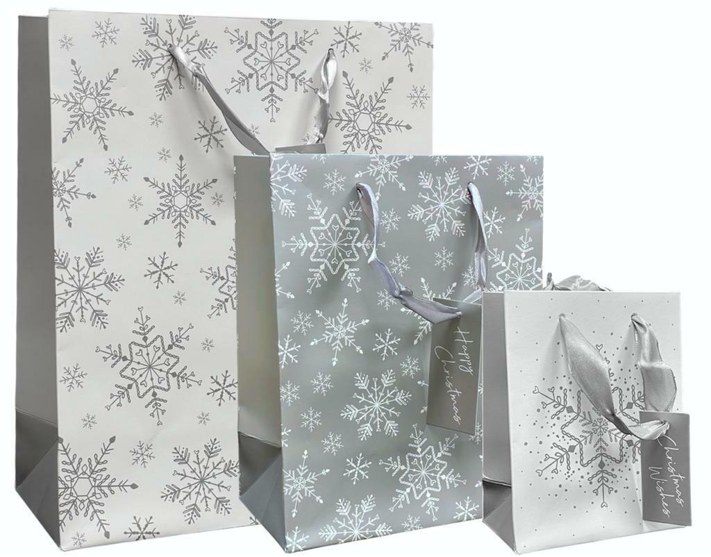 Beclen Harp Pack Of 3 Luxury Paper Present Snowflakes Gift Bags Christmas Gift Bag with Ribbon & Tag