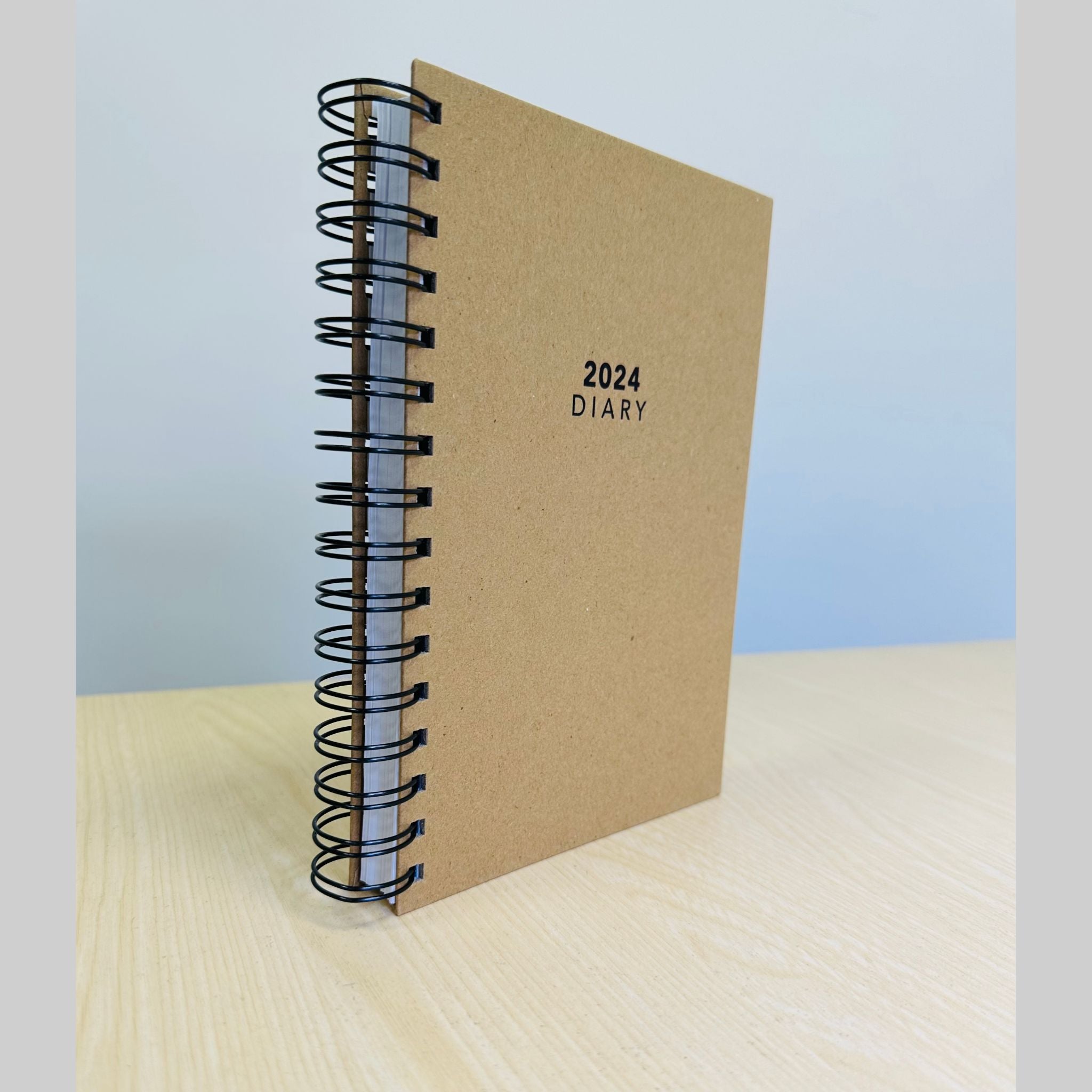 Beclen Harp 2024 A5 Day A Page/Day to View/DAP Daily Planner Executive Desk Diary With Metal Spiral Bonding/Wiro