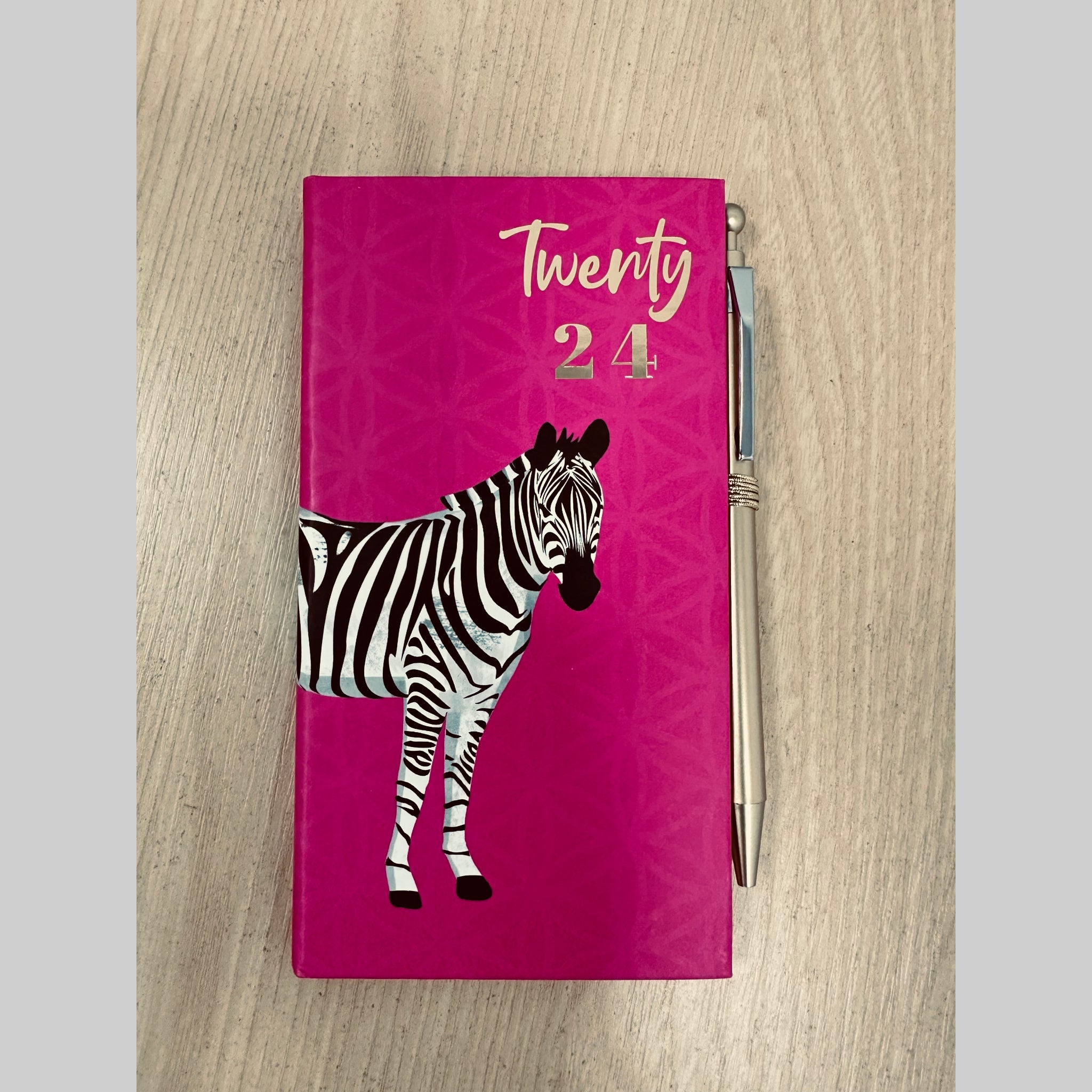 Beclen Harp 2026 Week To View/WTV Padded Hardback Slim Diary with Pen Planner Gift