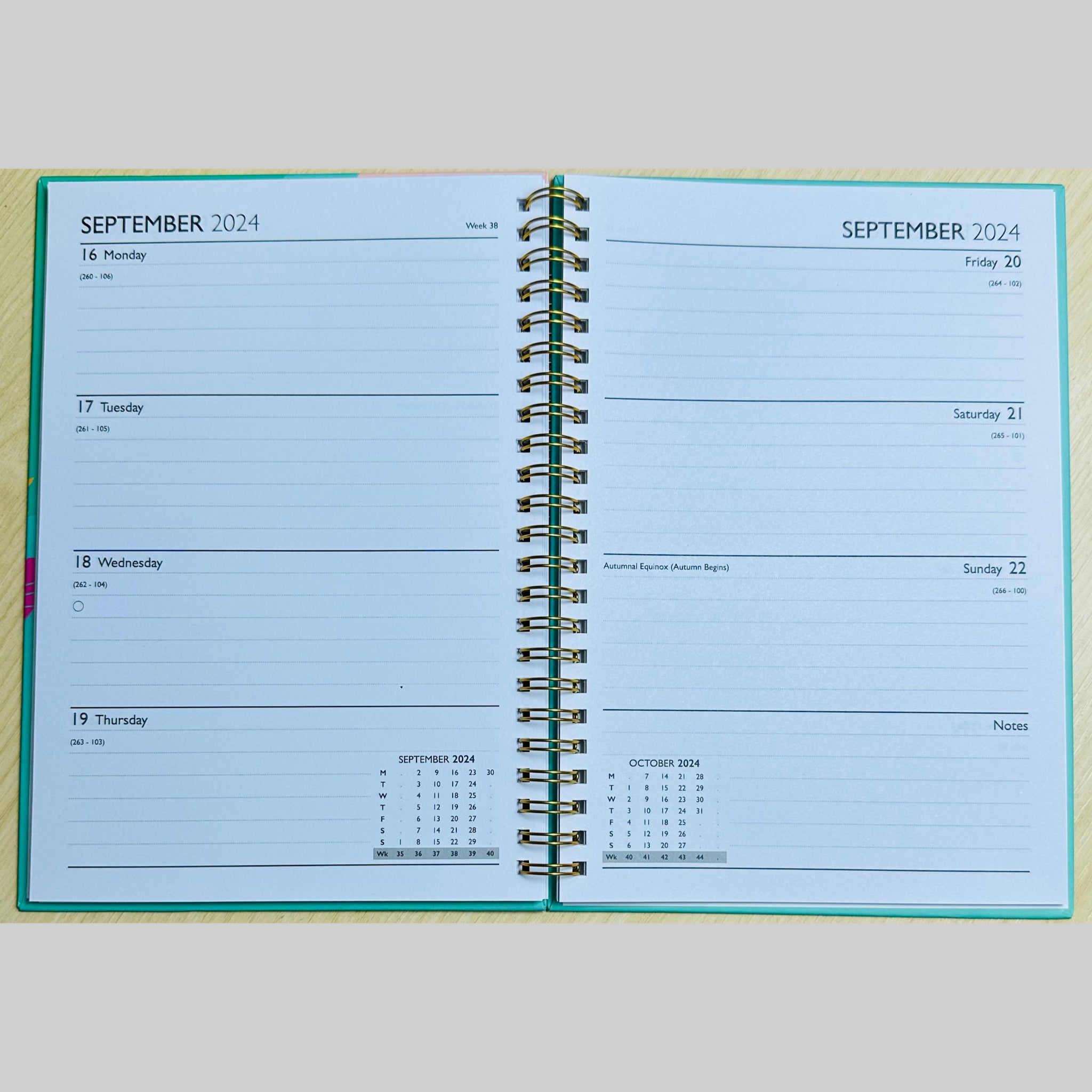 Beclen Harp 2024 Week To View/WTV Personal Executive A5 Diary With Tropical Print and Spiral Bonding/Wiro