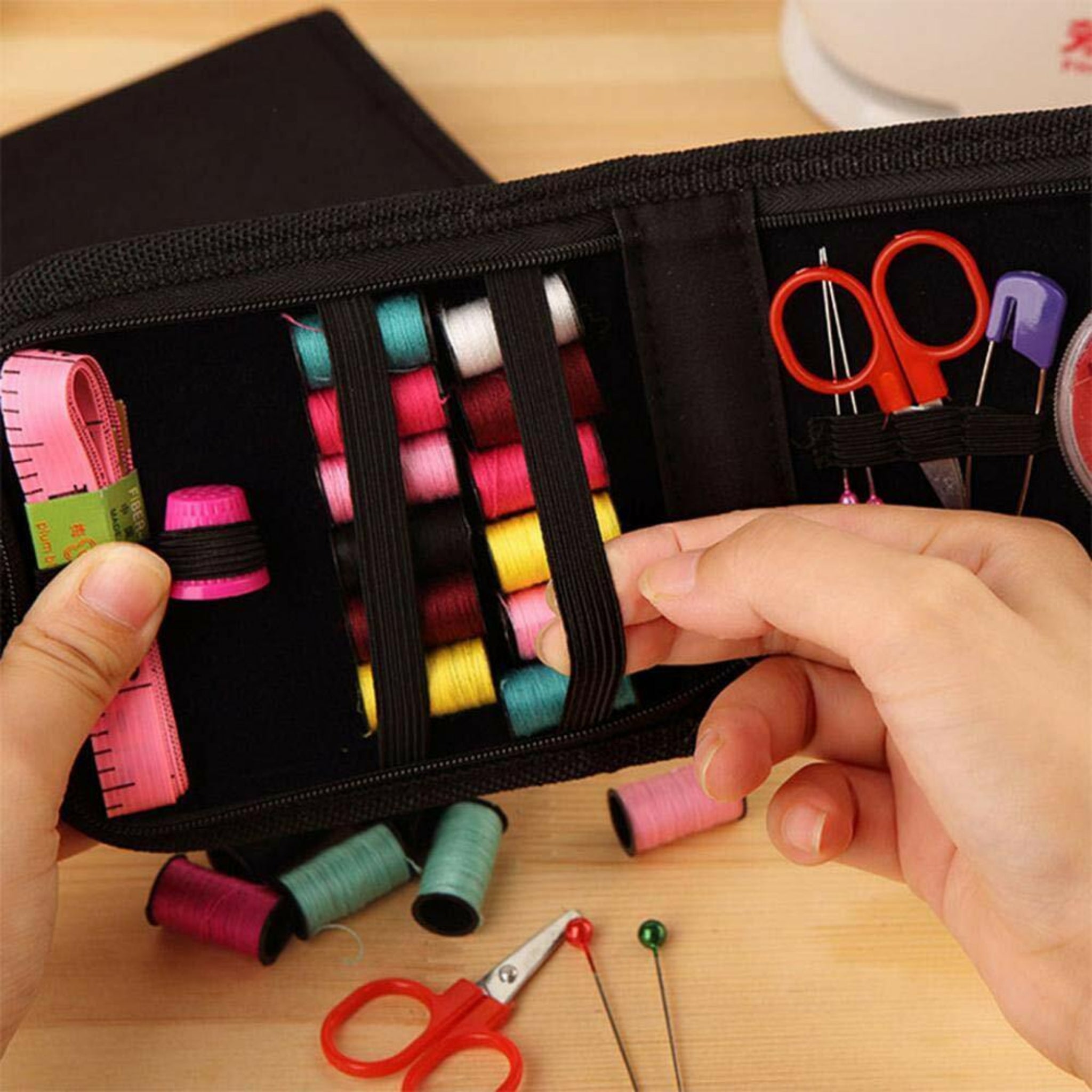 Beclen Harp Portable Travel Small Home Sewing Kit Case Needle Thread Tape Scissor Mini Set