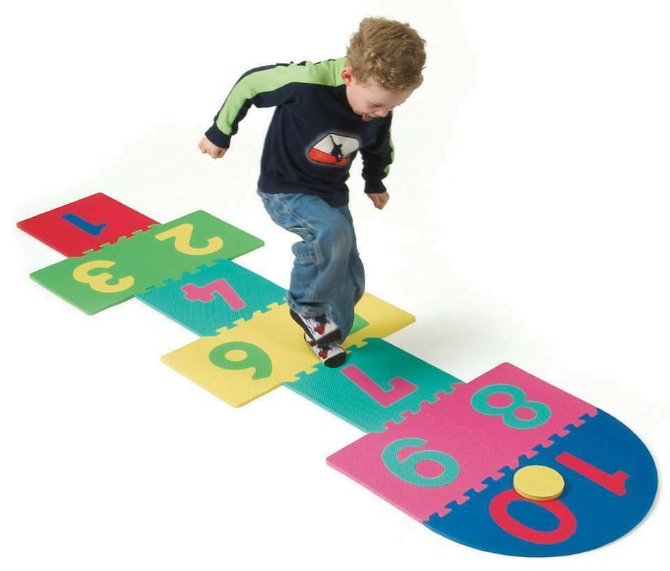 Beclen Harp New Giant Hop Scotch Indoor Outdoor Garden Fun Games Family Foam Mat Set